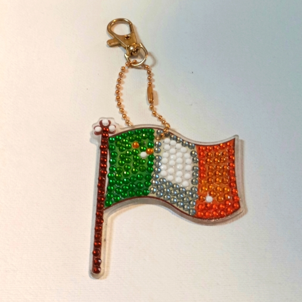 Blingy Ireland 🇮🇪 Flag Keychain